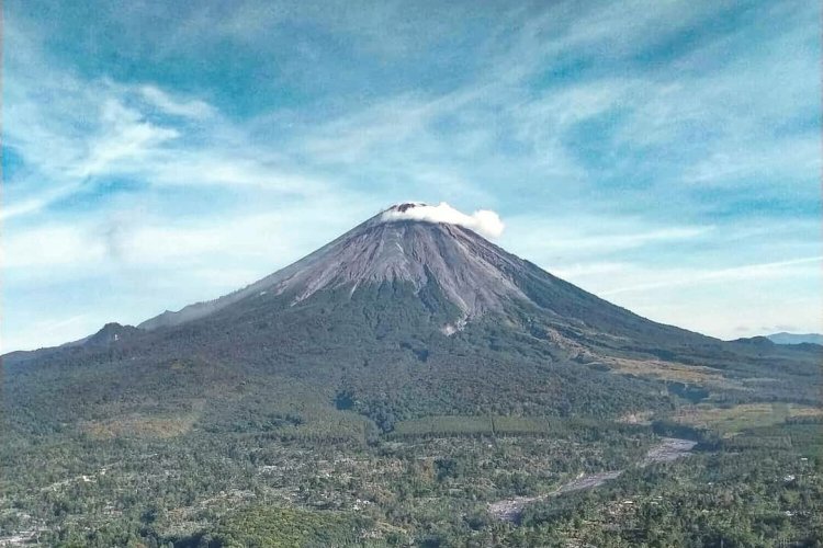 7 Gunung Teringgi Di Indonesia Dengan Pesona Yang Indah Tell The Truth