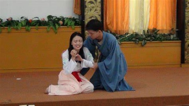 Penari China Perantauan Berkumpul di Shanghai untuk Berlatih Drama Tari "Ular Putih"