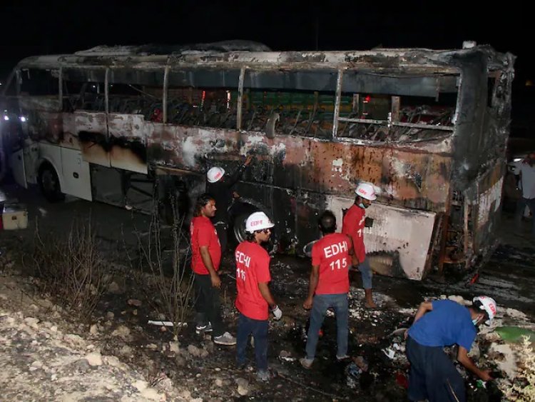 Kebakaran Bus di Pakistan, 17 Orang Tewas