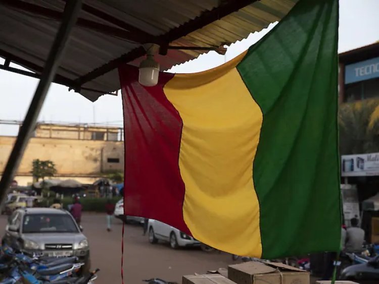 Serangan Bom Rakitan di Bus Mali, 11 Tewas