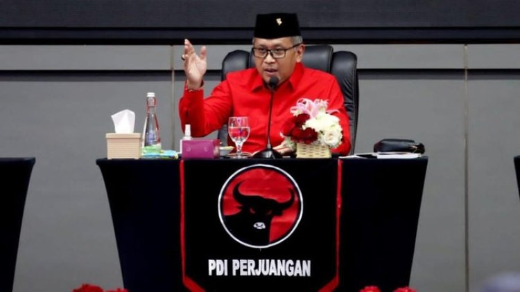 Hasto Sentil Presiden Jokowi soal Dukung Prabowo: Jabatan Presiden Bukan Jatah-jatahan