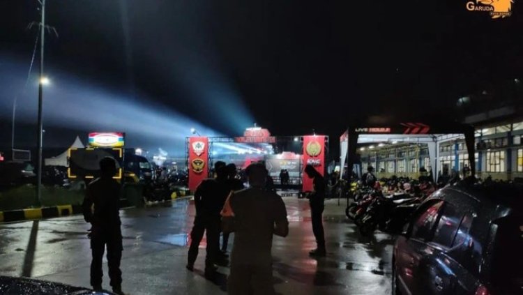 Satpol PP Kota Depok Bubarkan Acara Komunitas Motor di Terminal Jatijajar