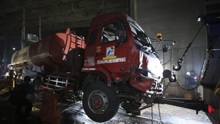 KNKT Usul Larang Klakson Telolet di Truk dan Bus Usai Rilis Hasil Investigasi Kecelakaan Maut Pertamina