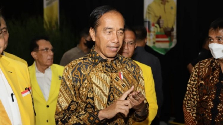 Stafsus Faldo Buka Suara soal Jokowi Ogah Dipeluk Surya Paloh di HUT Golkar