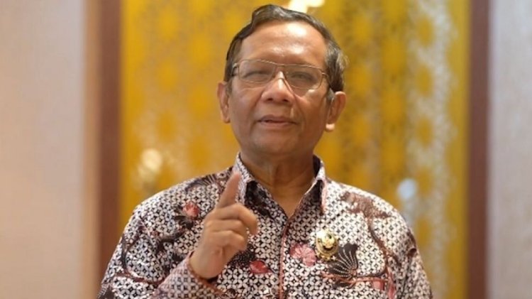Mahfud MD Sentil Iwan Bule soal Desakan Mundur dari PSSI usai Tragedi Kanjuruhan