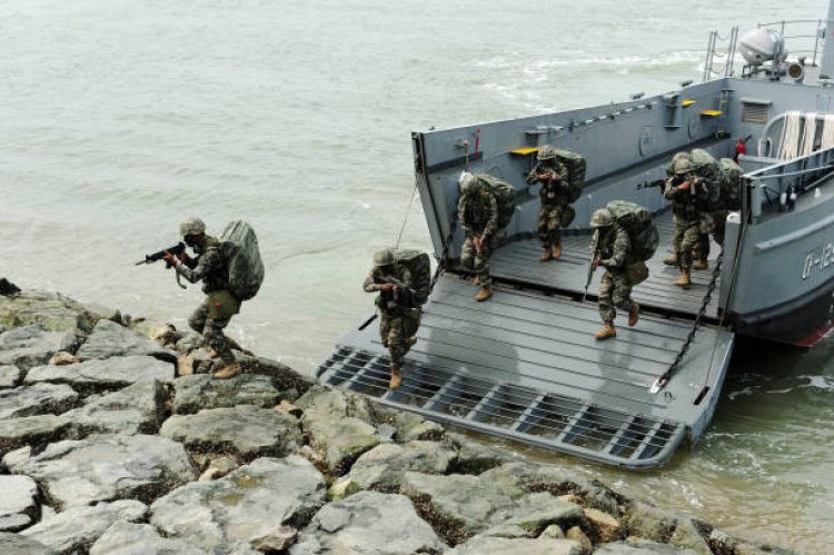 Pasukan Militer Korea Selatan Adakan Latihan Pendaratan Bersama di Tengah Ketegangan