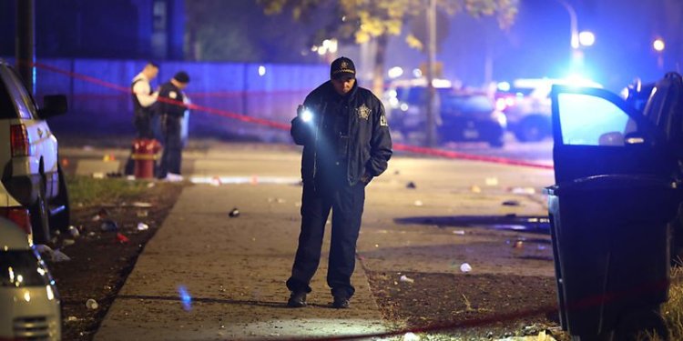 Miris! 14 Orang Terluka dalam Penembakan Saat Pesta Halloween di Chicago