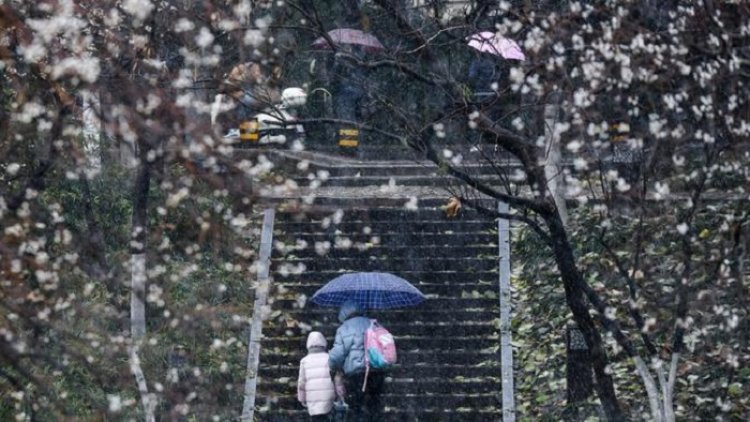 Hujan Ringan di Beijing hingga Hujan Es di pegunungan, Suhu Minimum Akan Turun di Bawah Titik Beku