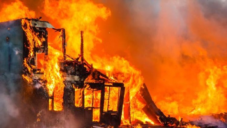 21 Orang Tewas Terbakar dalam Sebuah Gedung Pesta di Jalur Gaza