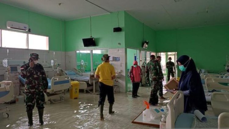 Banjir Singkawang Kian Tak terkendali, Rendam Rumah Sakit
