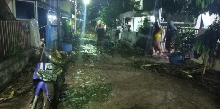 Banjir di Semarang Rendam 2 Kelurahan Usai Tanggul Kali Beringin Jebol