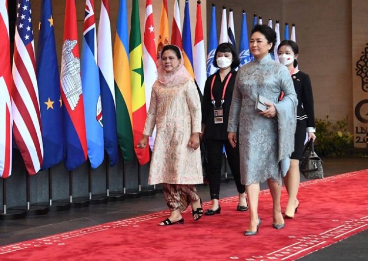 Iriana Jokowi dan Istri Presiden China Saling Tukar Cerita Terkait Seni Hingga Kesejahteraan Publik