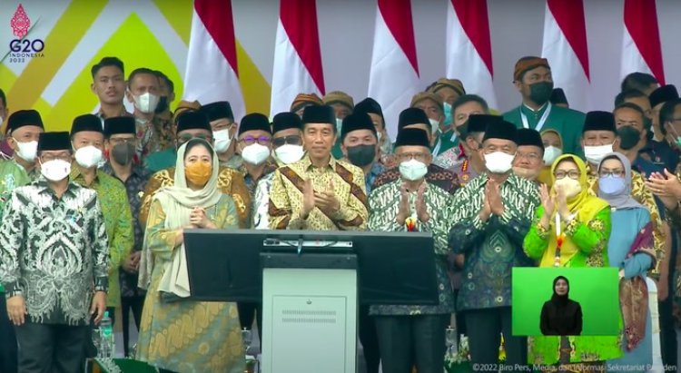 Jokowi Buka Muktamar Muhammadiyah Solo Didampingi Puan - Prabowo