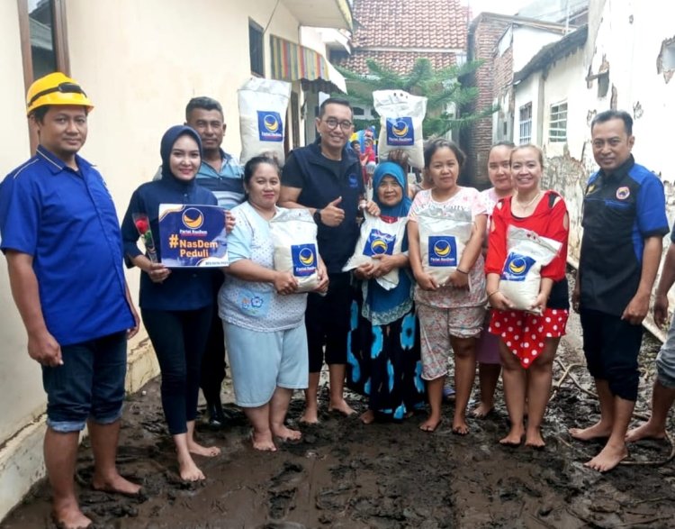NasDem Kota Probolinggo Salurkan Bantuan pada Warga Terdampak Banjir di Sumber Wetan