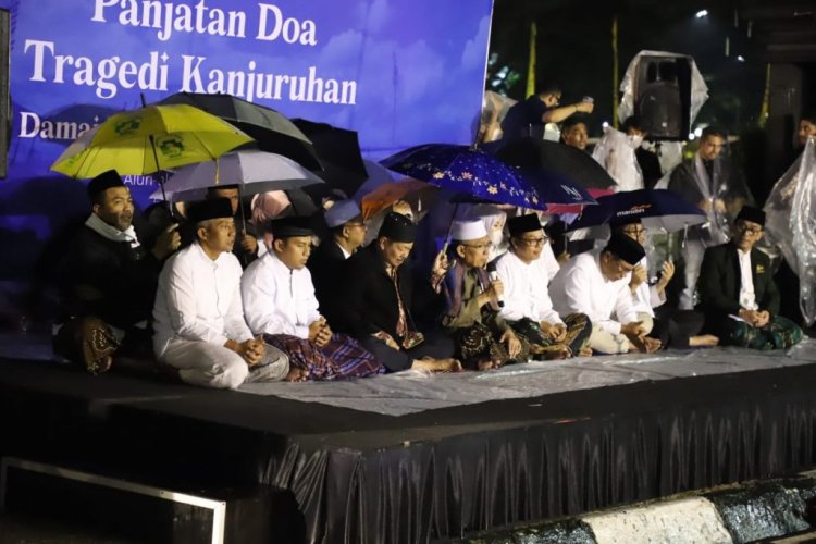 Walikota Malang Ikut Doa Bersama Tragedi Kanjuruhan di Balaikota Malang