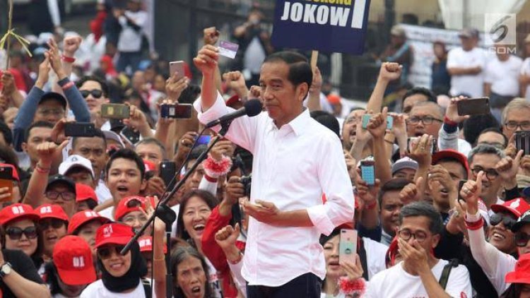 Jokowi Bertemu dengan Relawan Gerakan Nusantara Bersatu, Bicara Soal Kepemimpinan Global