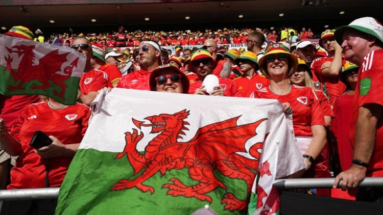 Berita Duka dari Keluarga Tim Nasional Wales, Suporter Meninggal Dunia di Qatar