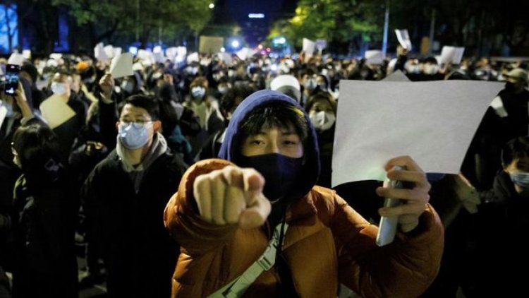 Demo Kertas Putih Ala Demonstran China, Apa Artinya?