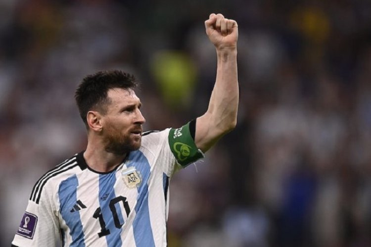 Diancam Canelo Alvarez, Kapten Meksiko Bela Messi