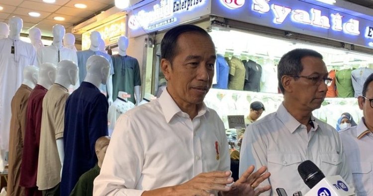 Presiden Jokowi Berkunjung ke Blok A Pasar Tanah Abang Tanpa Menggunakan Masker