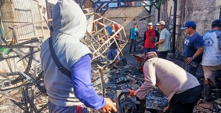 Ruko di Desa Kedunggebang Banyuwangi Terbakar, Tak Ada Korban Jiwa dalam Insiden Ini