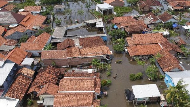 3 Orang Tewas di Semarang Dalam Bencana Banjir dan Longsor