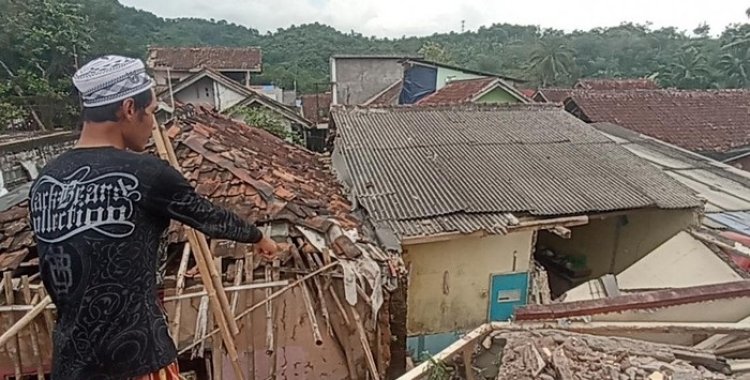 Miris! Warga Cianjur Tewas Tertimpa Reruntuhan Bangunan Saat Bersihkan Puing Rumah Akibat Gempa