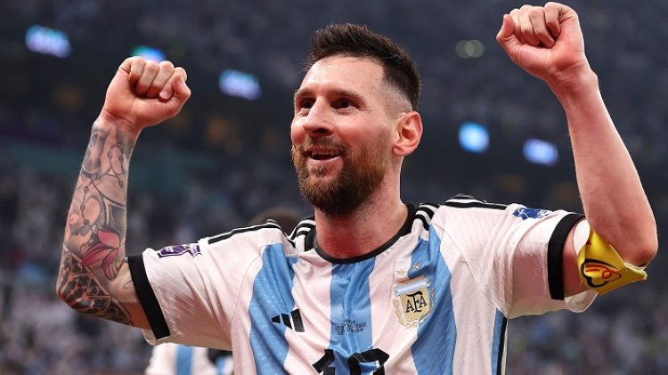 Usai Angkat Trofi Piala Dunia 2022, Instagram Messi Diprediksi Bakal Salip Ronaldo