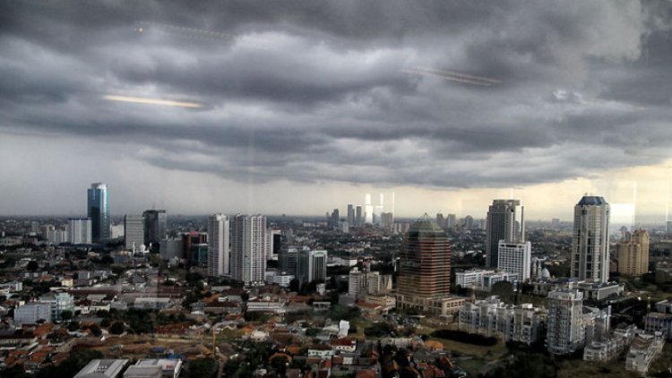 BMKG Umumkan Prakiraan Cuaca Jabodetabek Hari Ini, Jakarta Berawan Malam Hari