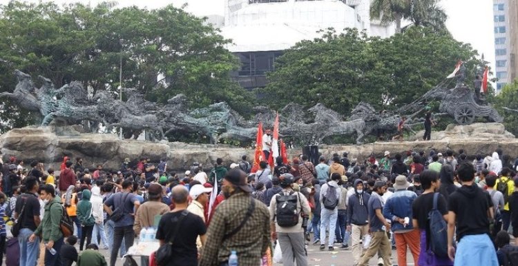 Partai Buruh Demo di Sekitar Istana Kepresidenan Hari Ini, Jalan Sekitar Patung Kuda Ditutup