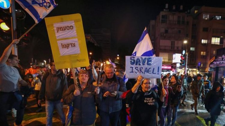 Teriakan Tolak Netanyahu, Turunkan Diktator Menggema di Israel