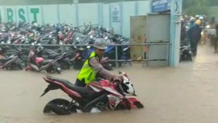 Wilayah Cilegon Direndam Banjir Usai Diguyur Hujan Deras