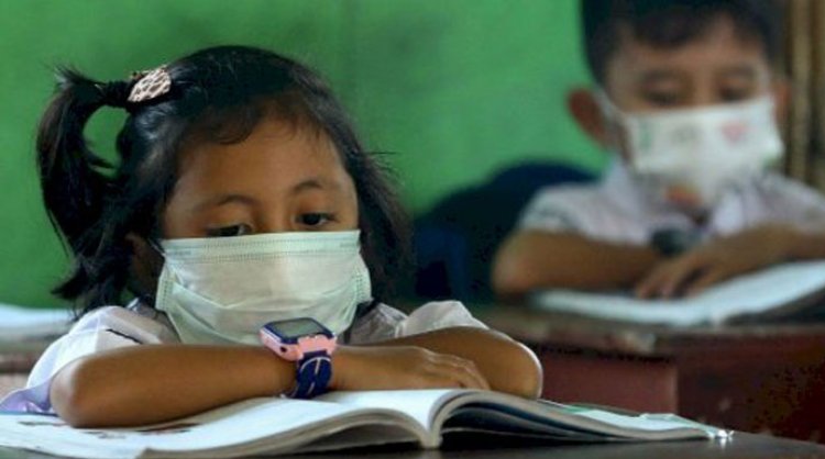 Duh! SD di Surabaya Disegel Oleh Pemkot, Ratusan Siswa Belajar di Kontrakan