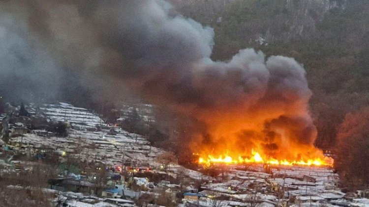 Kebakaran Melanda Area Kumuh di Desa Guryong Seoul, 500 Orang Dievakuasi