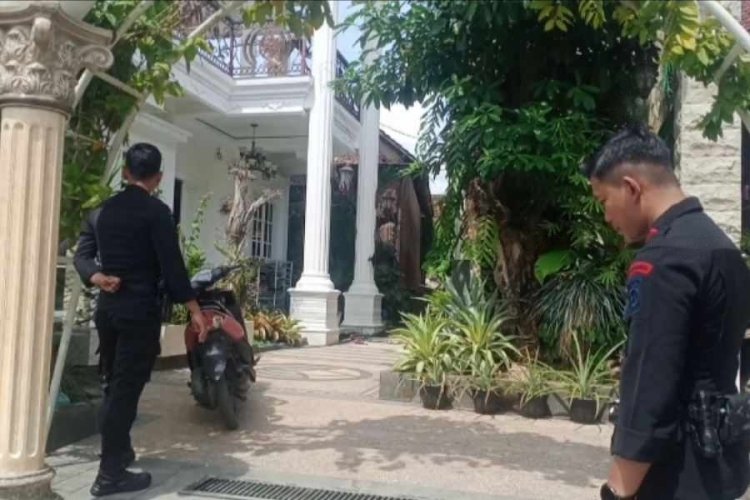 KPK Geledar Rumah Mewah Ketua DPRD Jatim di Kembangbahu Lamongan