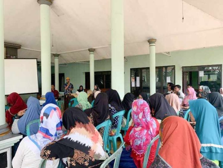Wirausaha Berbasis Kearifan Lokal Jadi Modal KKM 128 UIN Malang di Poncokusumo