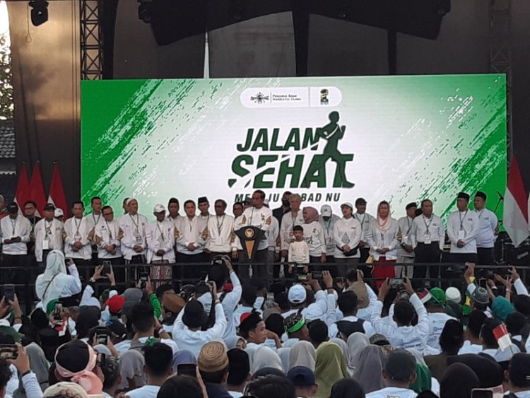 Jokowi Beserta Ibu Negara Ikuti Jalan Sehat NU di Solo