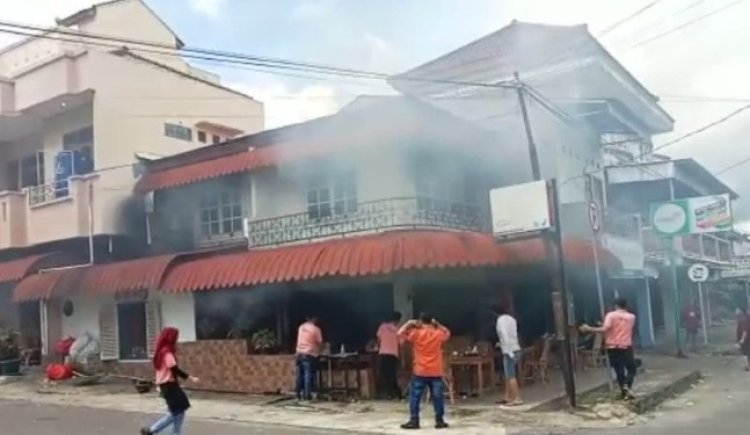 Kafe Legendaris di Bangka Belitung Terbakar Diduga Ada Gas Bocor