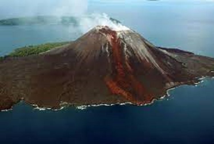 Gunung Anak Krakatau Kembali Erupsi, Hari Ini Sudah 3 Kali