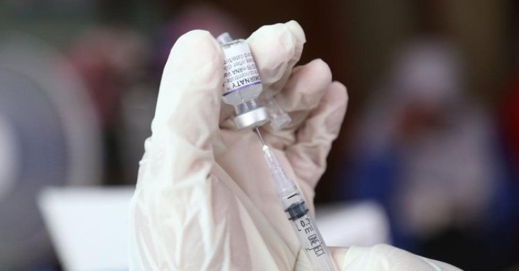 Pemerintah Minta Masyarakat untuk Segera Vaksin Booster Kedua Mulai Hari Ini