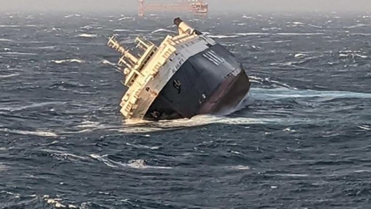 Kapal Kargo Asal China Tenggelam Tewaskan 8 Orang