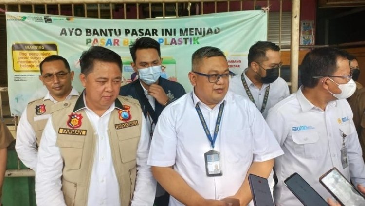 Kelangkaan Minyakita  KPPU Melakukan Sidak di Pasar Wonokromo