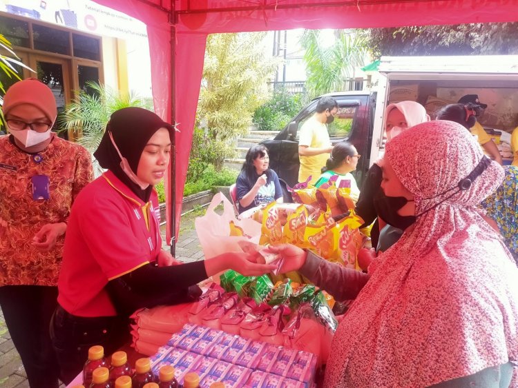 Bantu Tekan Inflasi, Alfamart Berpartisipasi Operasi Pasar di Kota Batu
