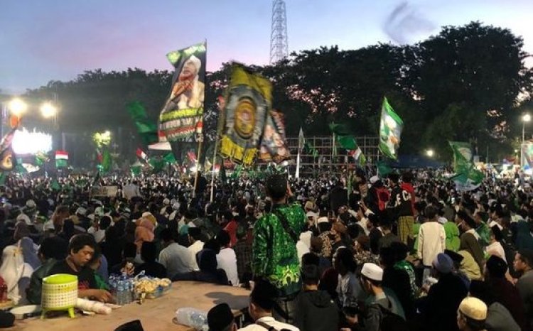 Ratusan Ribu Warga NU Tumpah di Area Stadion Gelora Delta Sidoarjo