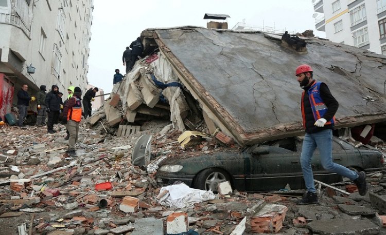 Italia Terima Peringatan Tsunami Karena Guncangan Gempa di Turki