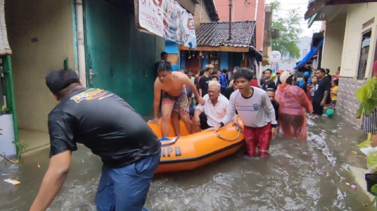 Banjir Rendam Solo, 21 Ribu Warga Mengungsi Usai Terdampak