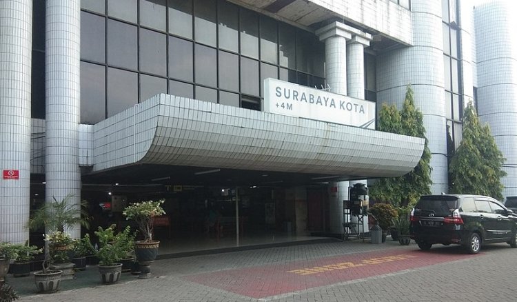 Alasan Stasiun Surabaya Dijuluki Stasiun Semut