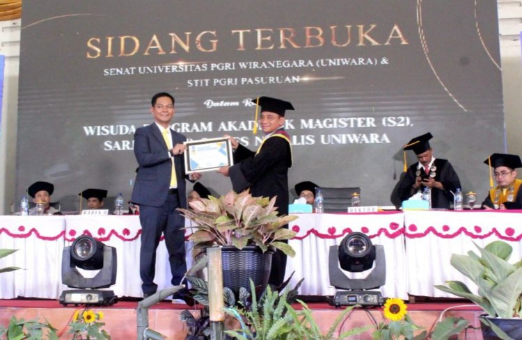 Uniwara Pasuruan Anugerahi Politisi NasDem Gelar Kehormatan Patriot Pendidikan