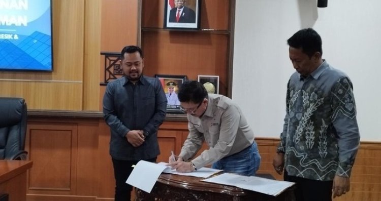 MoU Diteken Langsung Presiden Direktur PT Freeport Indonesia Tony Wenas