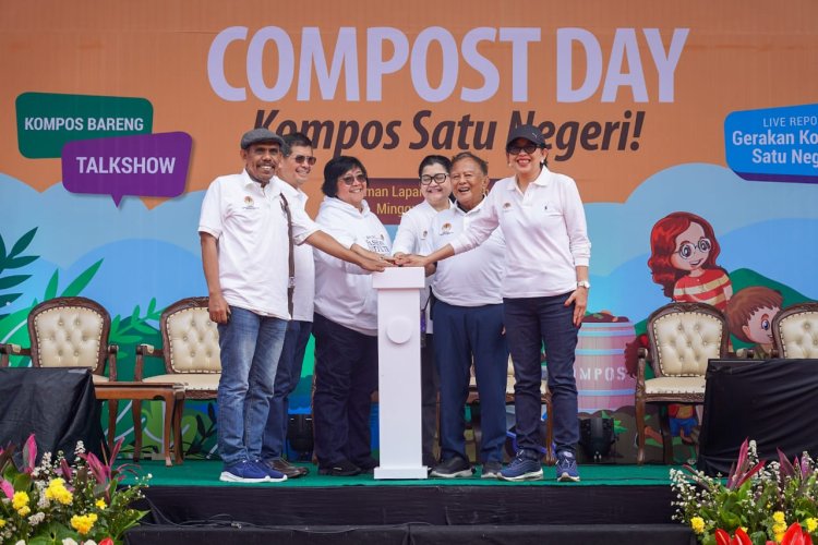 Gerakan Nasional Compost Day, Menteri LHK Ajak Masyarakat Kelola Sampah Jadi Kompos